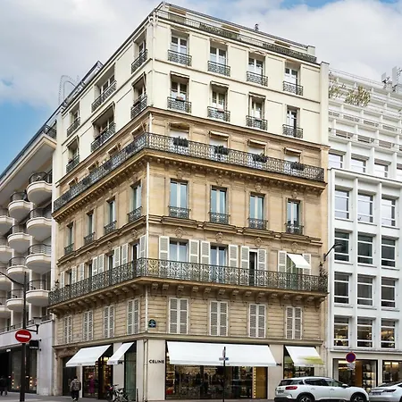 Apartment Montaigne - Sunlit Corner Penthouse With Balcony *